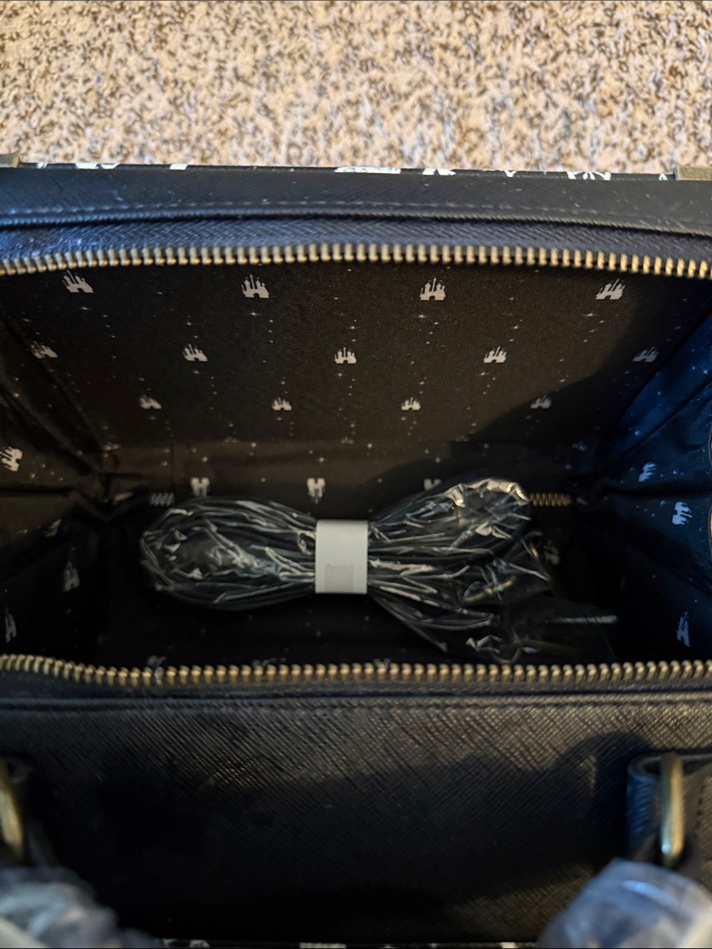 Loungefly Black & White princess Mini Trunk Bag - Picture 3 of 5